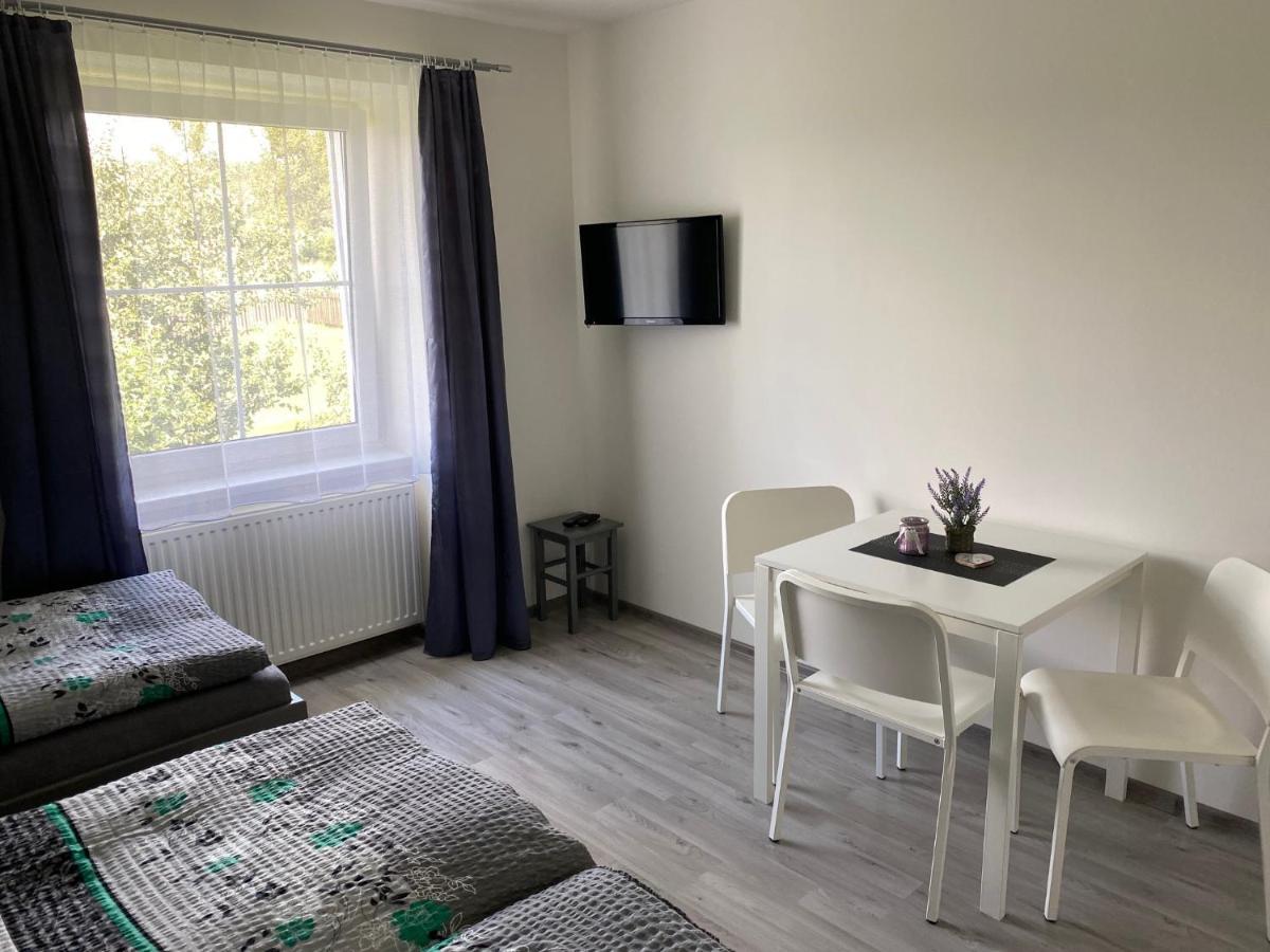 Penzion Kamejk Kamyk nad Vltavou Extérieur photo