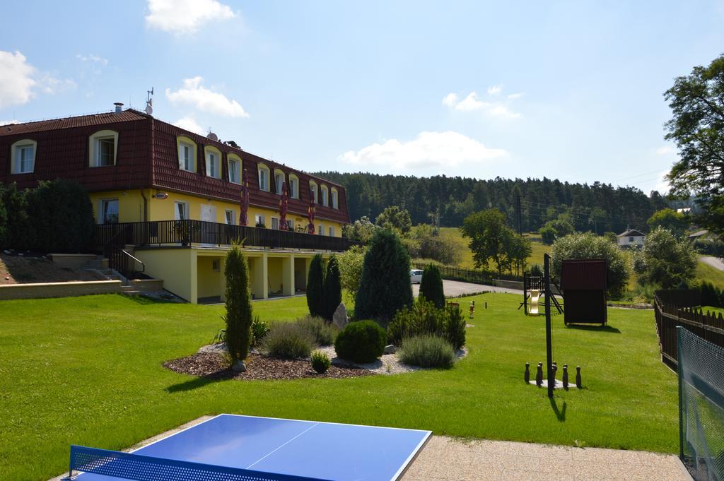 Penzion Kamejk Kamyk nad Vltavou Extérieur photo
