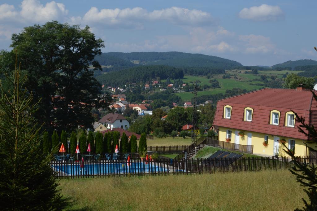 Penzion Kamejk Kamyk nad Vltavou Extérieur photo